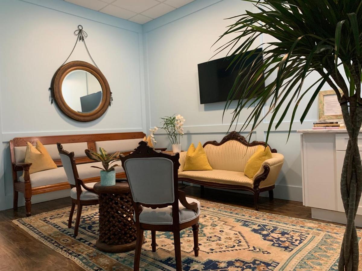 The Cabot Lodge Beverly Bagian luar foto