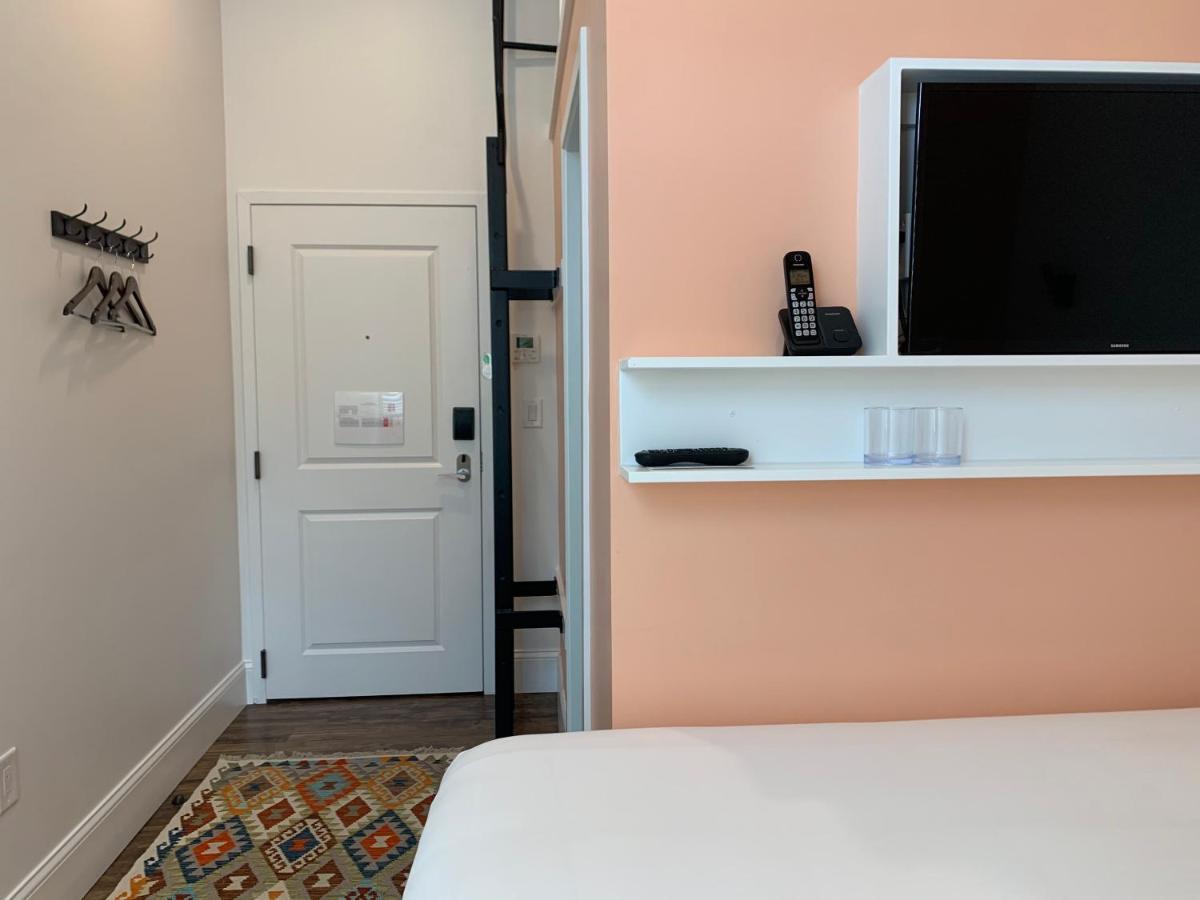 The Cabot Lodge Beverly Bagian luar foto
